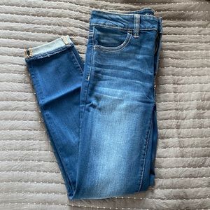 Women crop Jean